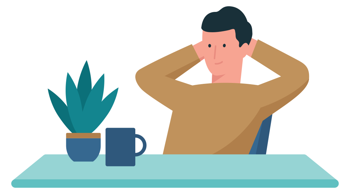 een man zit achterover geleund achter zijn bureau