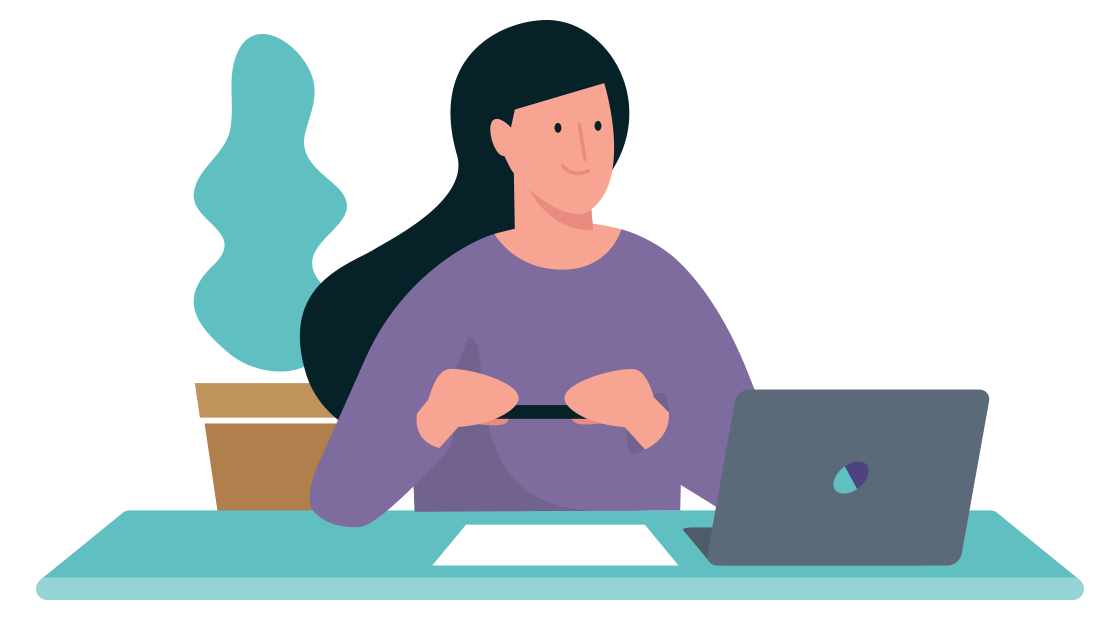 vrouw zit achter laptop en neemt een foto van een document